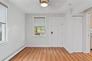 629 Thames St, Newport, RI 02840 - Photo 16