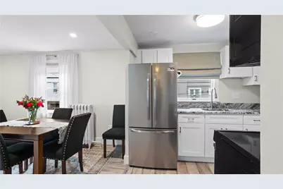 629 Thames Street, Newport, RI 02840 - Photo 22