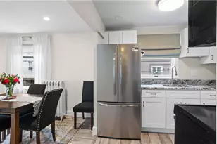 629 Thames St, Newport, RI 02840 - Photo 22