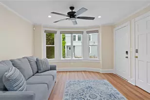 629 Thames St, Newport, RI 02840 - Photo 8