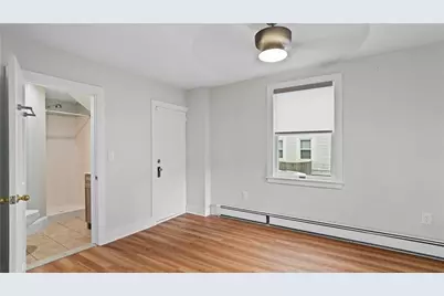 629 Thames Street, Newport, RI 02840 - Photo 14