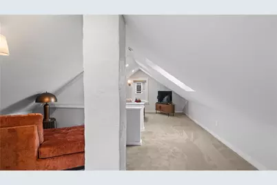 629 Thames Street, Newport, RI 02840 - Photo 30