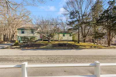 70 Lindley Avenue, North Kingstown, RI 02852 - Photo 32