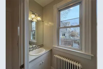 109 Second Street, Newport, RI 02840 - Photo 6