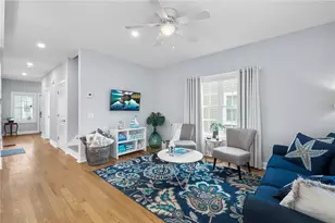 314 Chases Ln, Middletown, RI 02842 - Photo 10