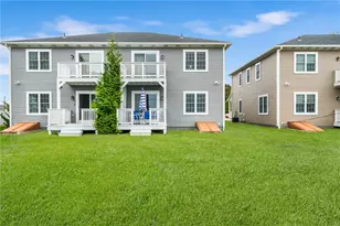 314 Chases Ln, Middletown, RI 02842 - Photo 28