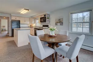 86 Lawndale Dr, Warwick, RI 02818 - Photo 4