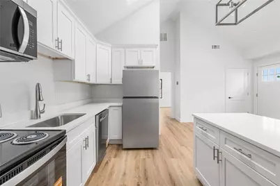 42 Fremont Street, Providence, RI 02906 - Photo 12