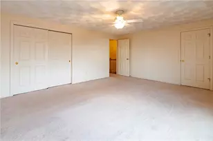 21 Hyde Ave, Pawtucket, RI 02861 - Photo 16