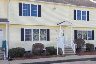 21 Hyde Ave, Pawtucket, RI 02861 - Photo 2