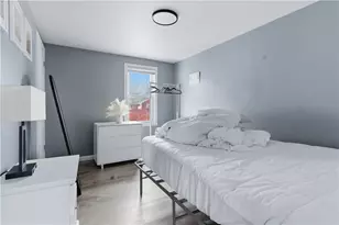 31 Oakhurst Ave, Warwick, RI 02889 - Photo 8