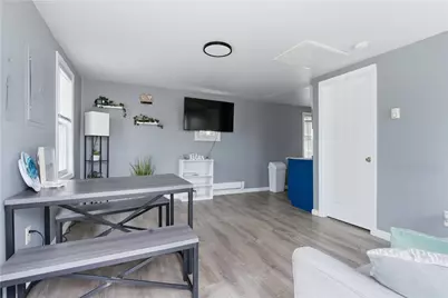 31 Oakhurst Avenue, Warwick, RI 02889 - Photo 4