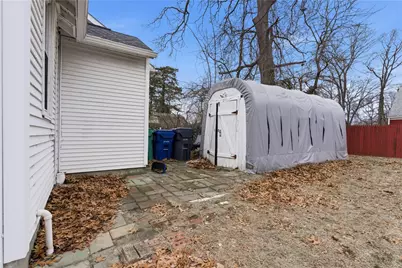 31 Oakhurst Avenue, Warwick, RI 02889 - Photo 12
