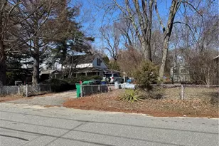 73 Eton Ave, Warwick, RI 02889 - Photo 2