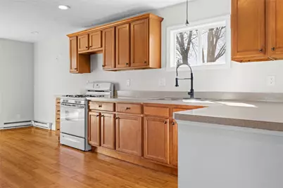 444 Pequot Avenue, Warwick, RI 02889 - Photo 8