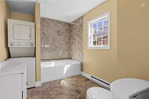 444 Pequot Ave, Warwick, RI 02889 - Photo 18