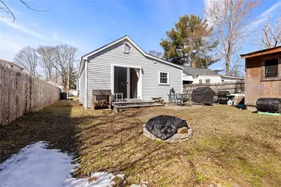 444 Pequot Avenue, Warwick, RI 02889 - Photo 26