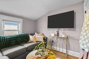 86 Rochambeau Ave, Providence, RI 02906 - Photo 18