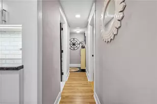 86 Rochambeau Ave, Providence, RI 02906 - Photo 8