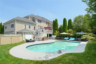 180 Cottontail Dr, Portsmouth, RI 02871 - Photo 1