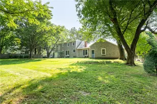 48 Pleasant St, Portsmouth, RI 02871 - Photo 6