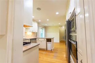 48 Pleasant St, Portsmouth, RI 02871 - Photo 16