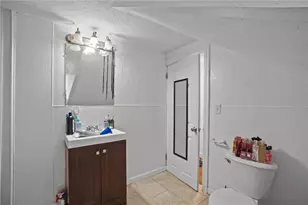 50 Jefferson Ave, Pawtucket, RI 02860 - Photo 10