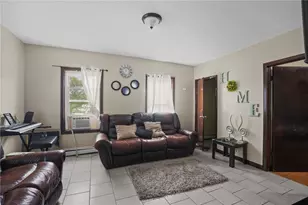 54 Jefferson Ave, Pawtucket, RI 02860 - Photo 6