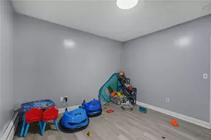 54 Jefferson Ave, Pawtucket, RI 02860 - Photo 10