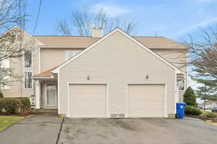 75 Valley Green Ct, North Providence, RI 02904 - Photo 2