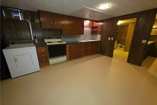 148 Wayland Ave, Cranston, RI 02920 - Photo 16