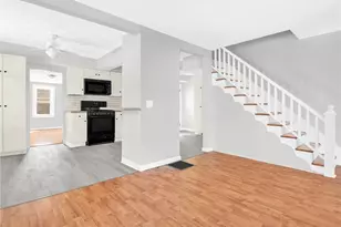 28 Fulton St, Warwick, RI 02889 - Photo 6