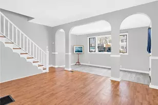 28 Fulton St, Warwick, RI 02889 - Photo 8