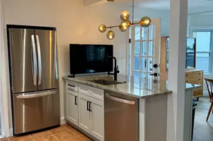 571 Winter St, Woonsocket, RI 02895 - Photo 10