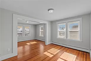 28 Island Ave, East Providence, RI 02916 - Photo 4