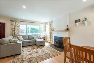 5 Sherri Ln, Middletown, RI 02842 - Photo 8