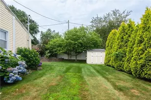 5 Sherri Ln, Middletown, RI 02842 - Photo 22
