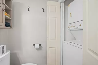 79 Village Court, West Warwick, RI 02893 - Photo 18