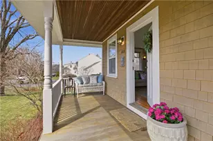 603 Maple Ave, Barrington, RI 02806 - Photo 4