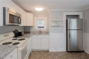 11 Young St, Newport, RI 02840 - Photo 16