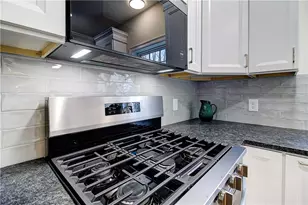 26 Kensington Wy, Johnston, RI 02919 - Photo 10