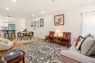 26 Kensington Wy, Johnston, RI 02919 - Photo 4
