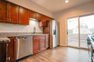 59 Bourne Ave, East Providence, RI 02916 - Photo 8