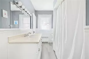 10 Braman St, Newport, RI 02840 - Photo 14