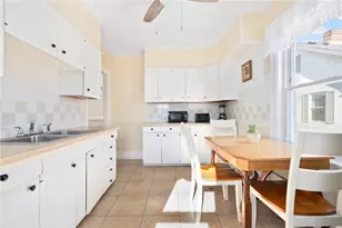 10 Braman St, Newport, RI 02840 - Photo 12