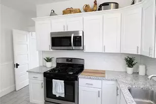 22 Mayflower St, Providence, RI 02906 - Photo 12