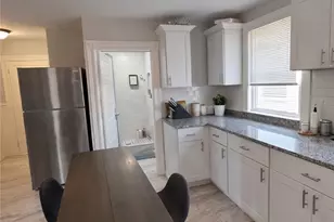 299 State St, Bristol, RI 02809 - Photo 4