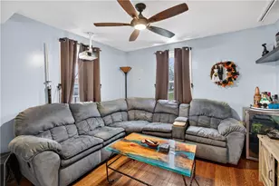 122 Leigh St, Warwick, RI 02889 - Photo 8