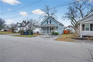 122 Leigh St, Warwick, RI 02889 - Photo 4