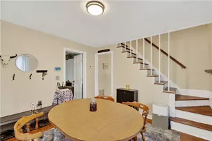 122 Leigh St, Warwick, RI 02889 - Photo 6